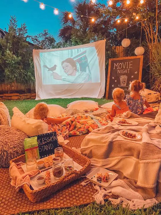 CÓMO CREAR UN CINE EN CASA