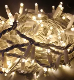 Guirnalda led blanco cálido cable blanco 3x4mts