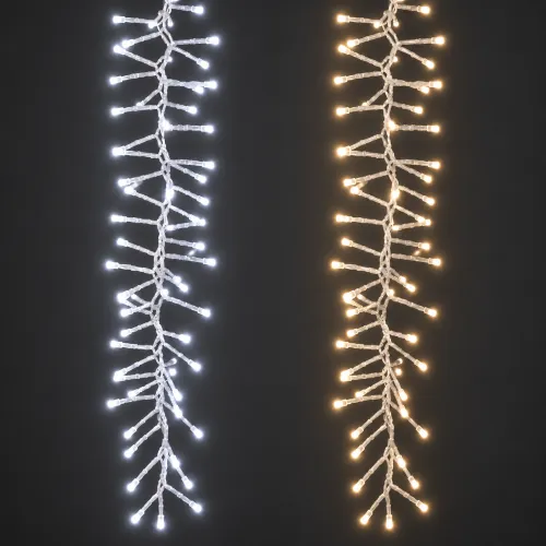 Guirnaldas de luces frías y cálidas