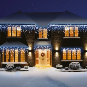 ¿Cuánto cuesta tener las luces encendidas en navidad?